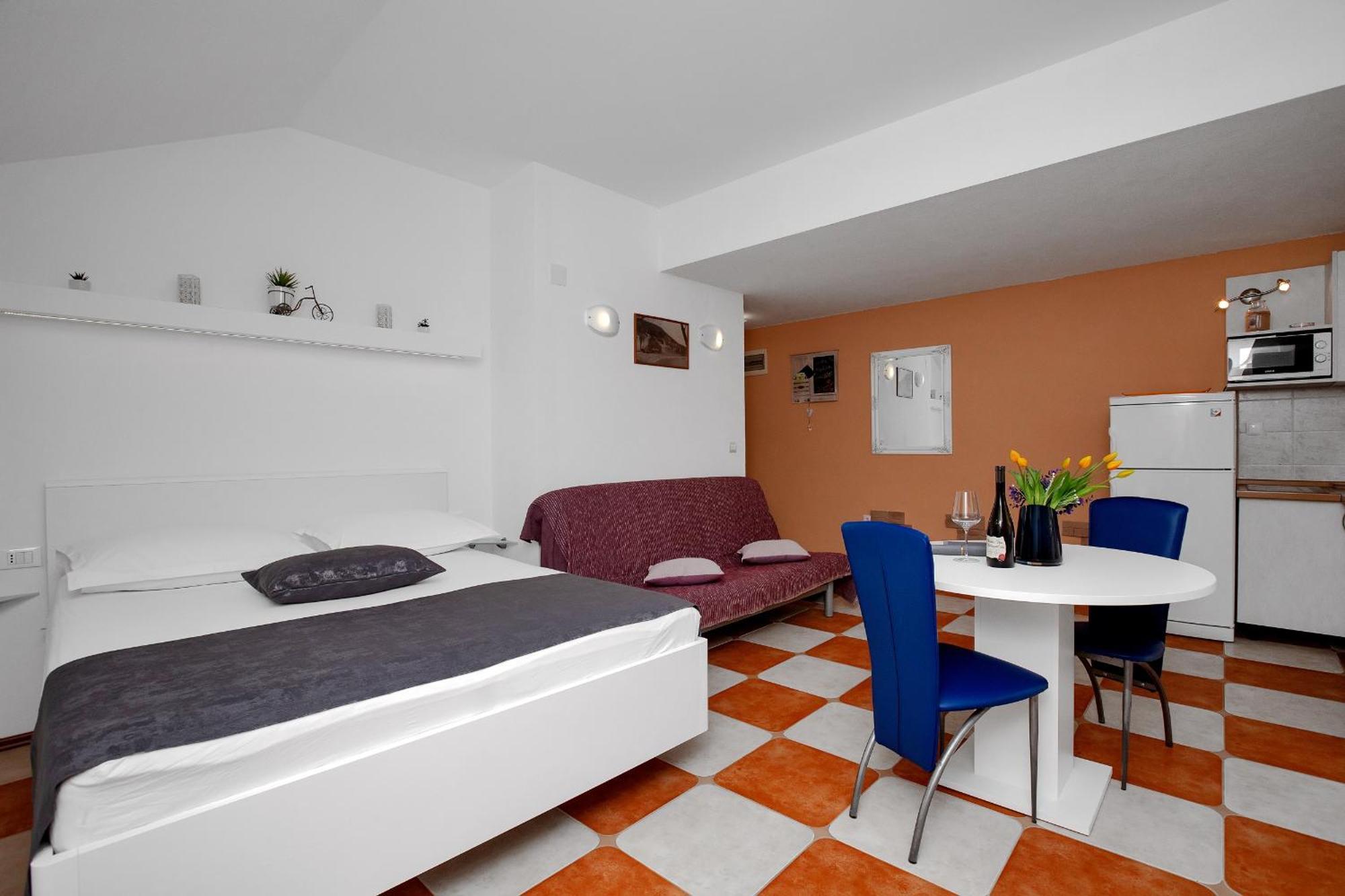 Apartments By The Sea Drasnice, Makarska - 2581 Room photo